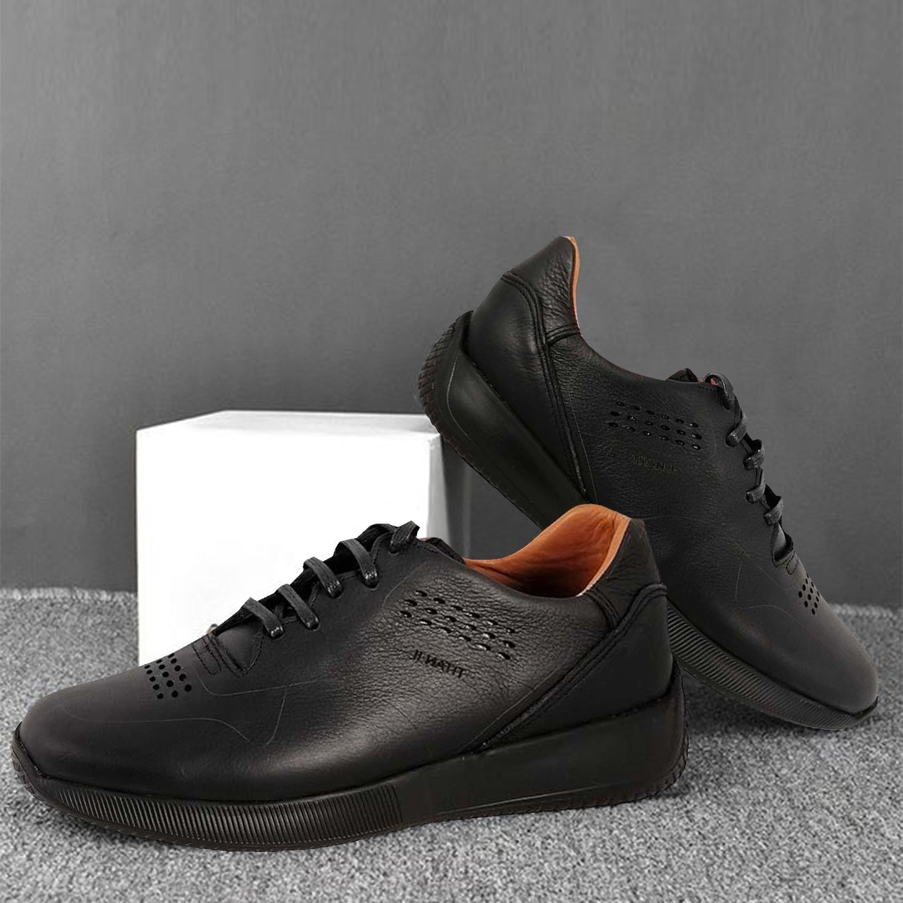 Sneaker Titan II 