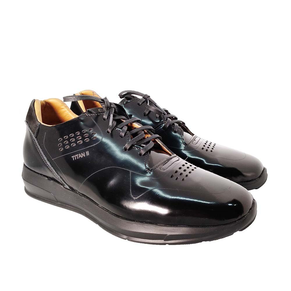 Titan Shine Sneaker