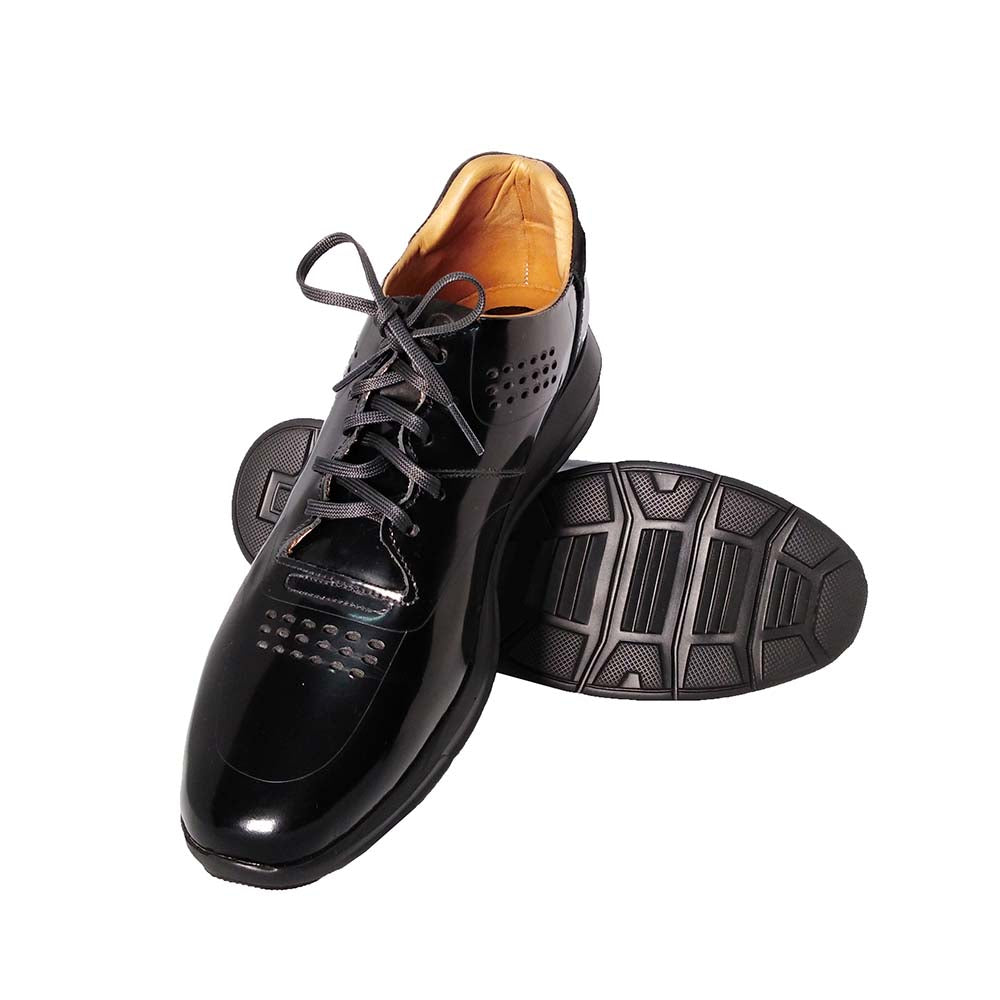Titan Shine Sneaker