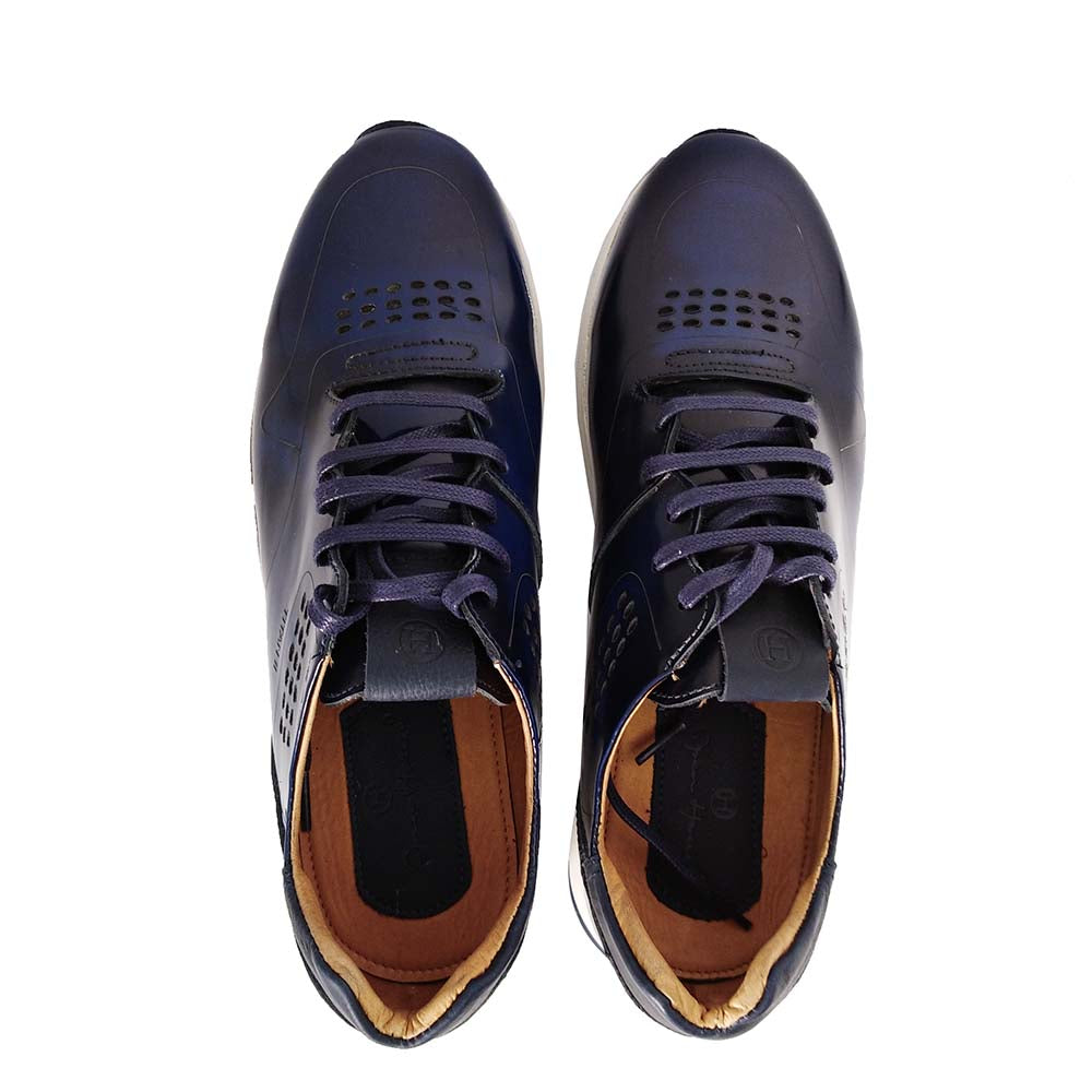 Titan Shine Sneaker