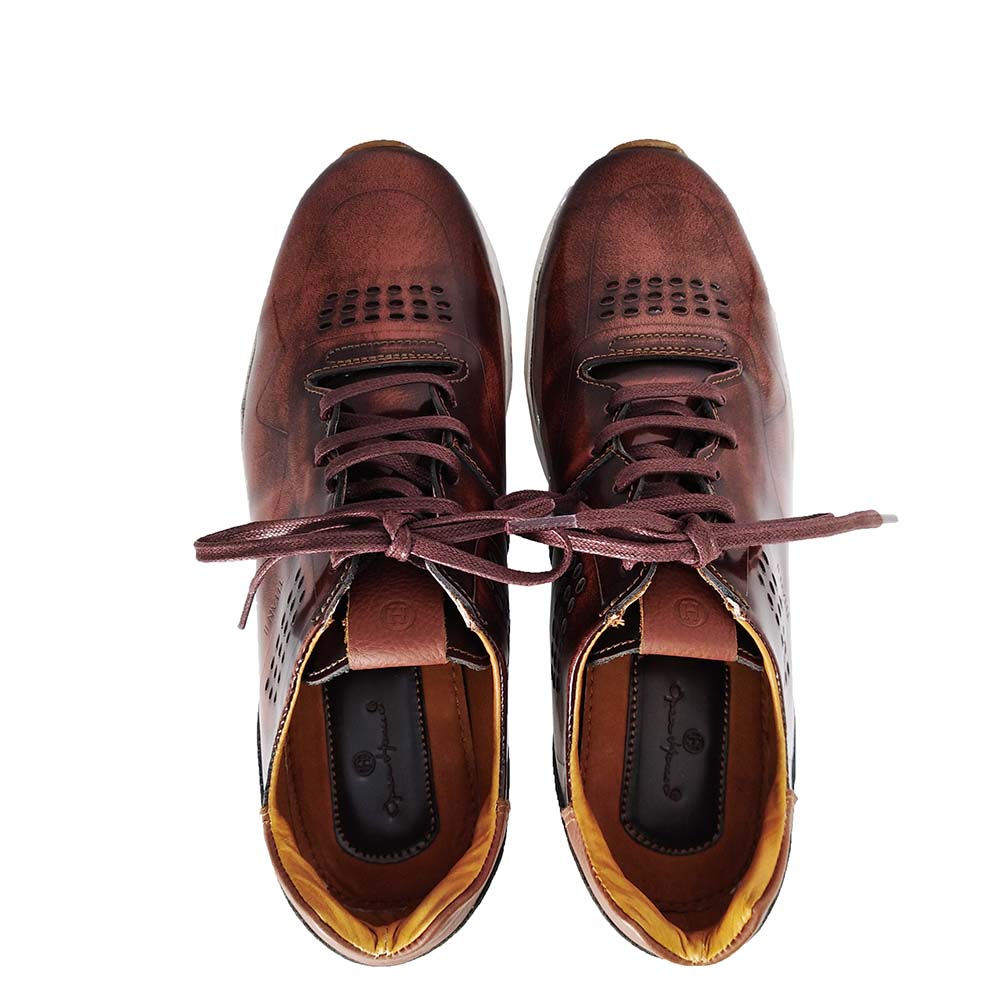 Titan Shine Sneaker